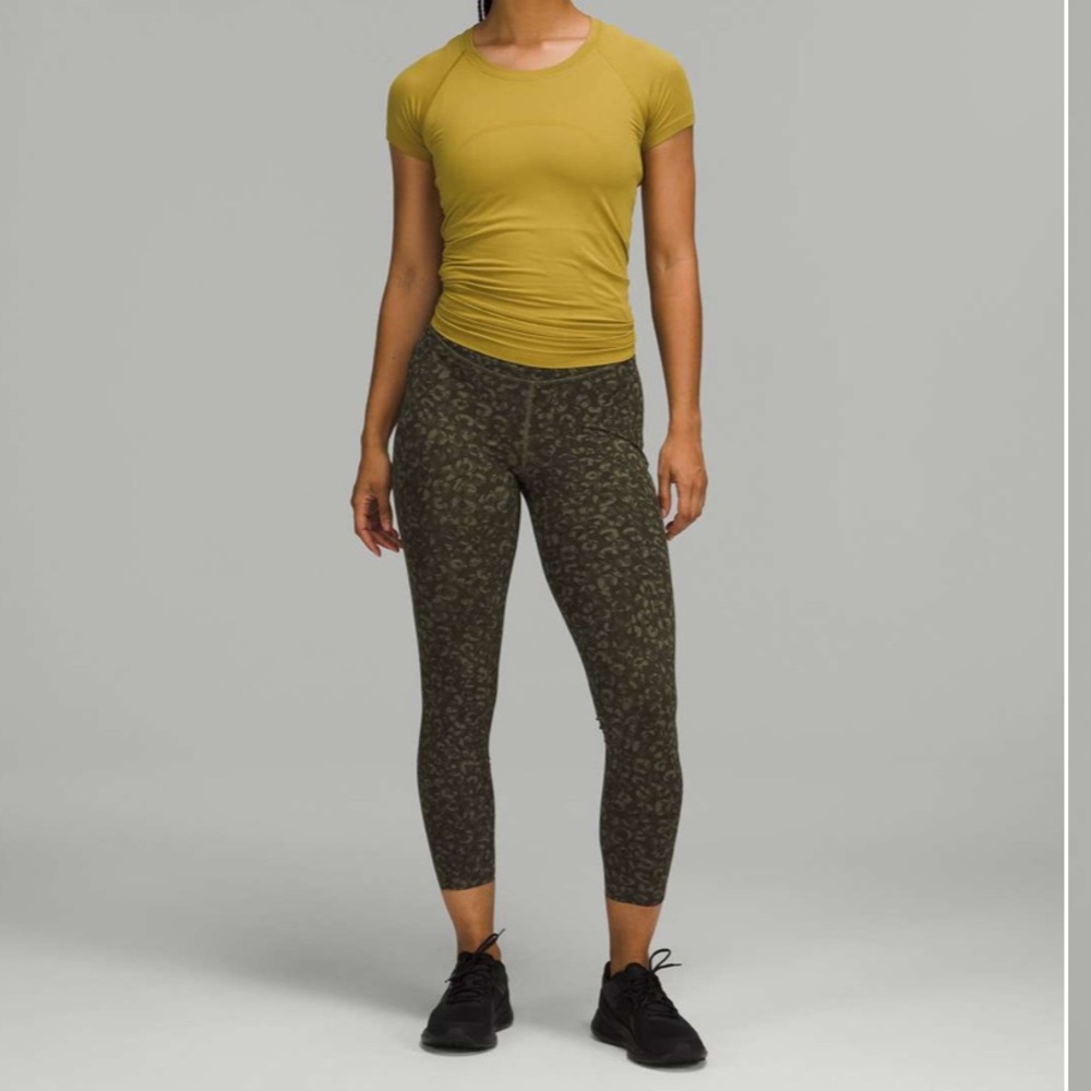 Lululemon Base Pace High-Rise Tight 25" Intertwined Camo Medium‎ Olive Multi